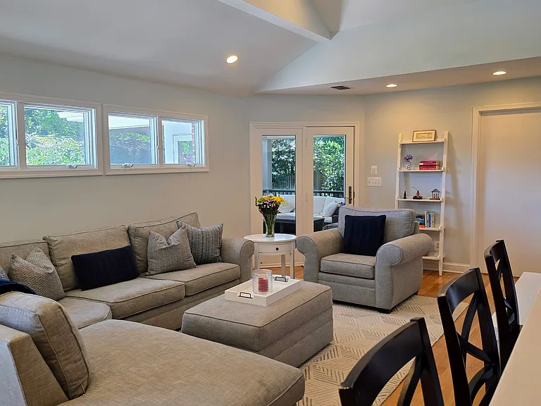 3505 N Jefferson St — Photo 13
