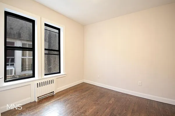 Rented by MNS | media 9