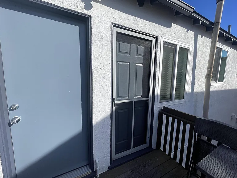 945 Thomas Ave — Photo 12