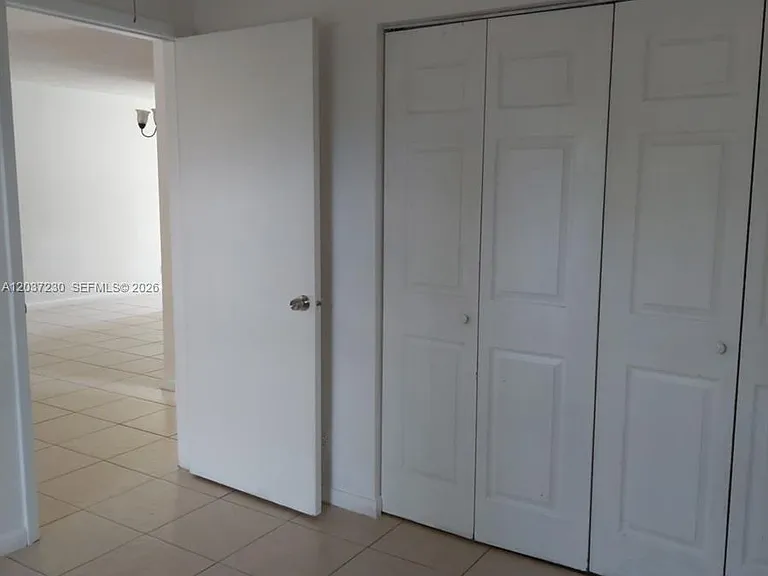 2319 Johnson St #1 — Photo 8