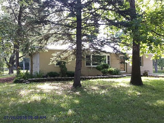 3rd image of 17327 Wentworth Ave