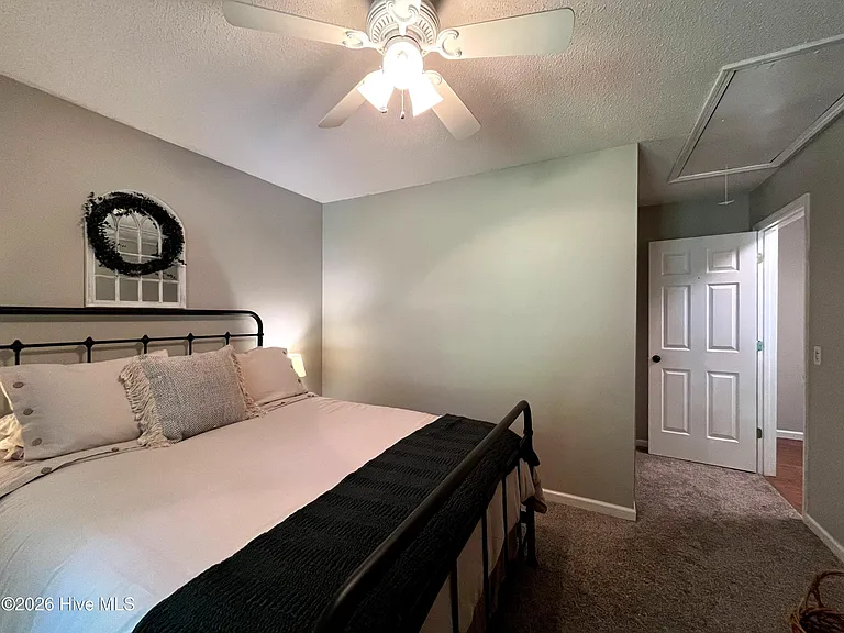 2400 Longleaf Dr W — Photo 19