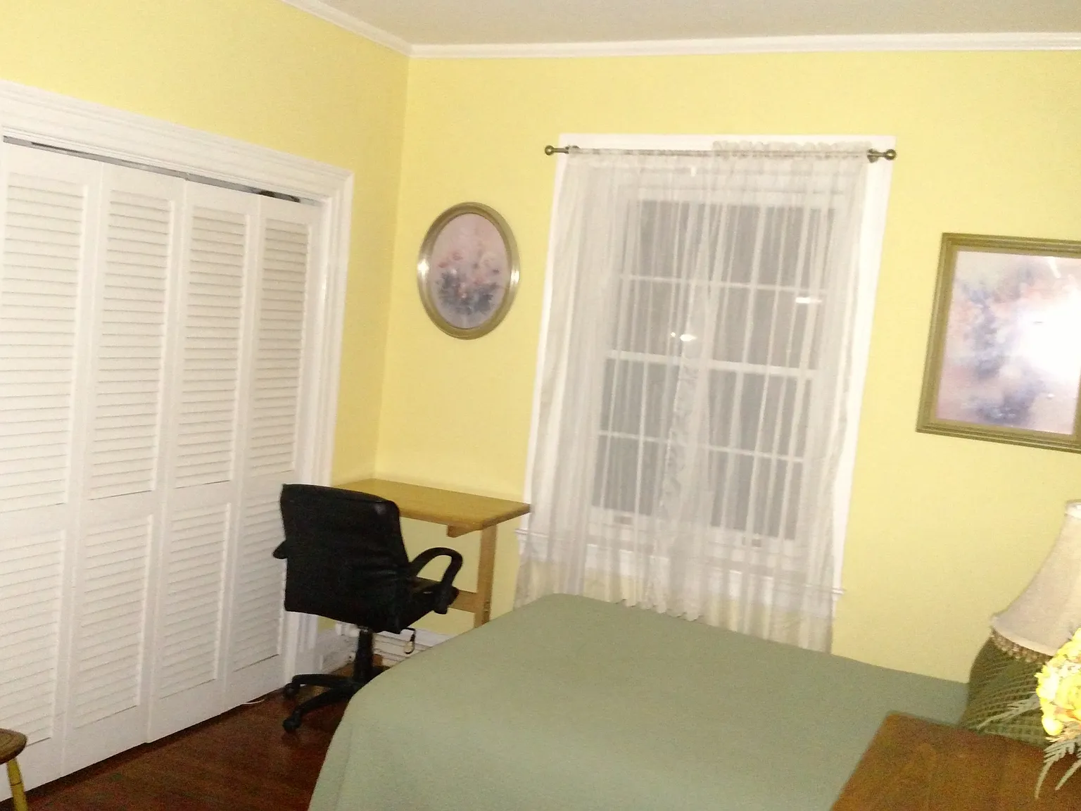 4 bed, 2000 sqft, $2,100 — Photo 2
