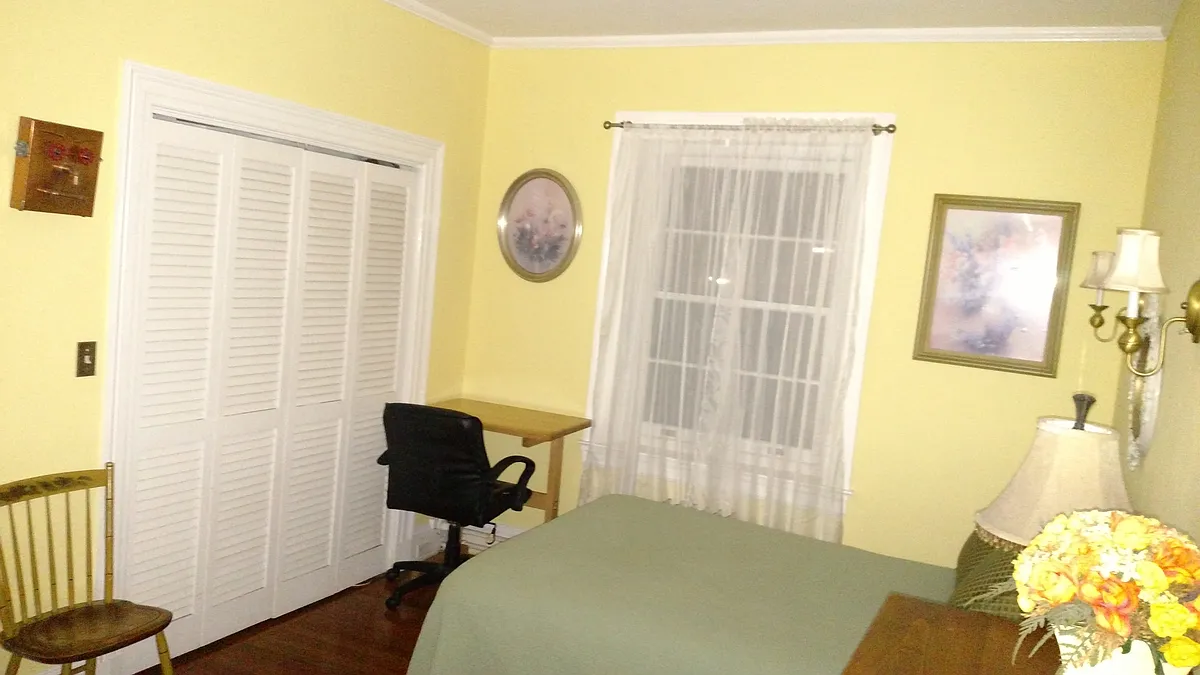 Building Photo - 5 Brimmer St #22