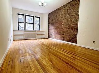 31 W 74th St #2F, New York, NY 10023