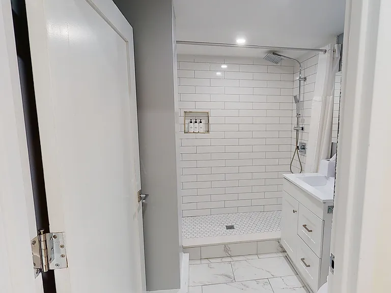 The Ledger Residences — Photo 19