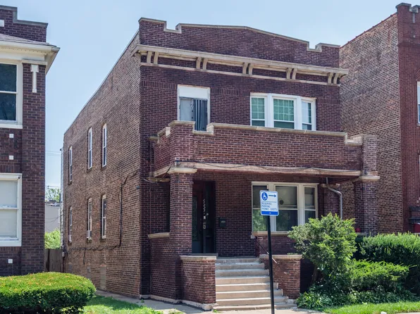 11225 S King Dr, Chicago, IL 60628