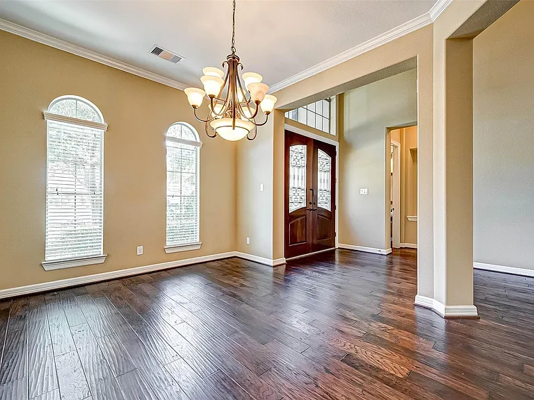 2914 Cotswold Ln — Photo 8