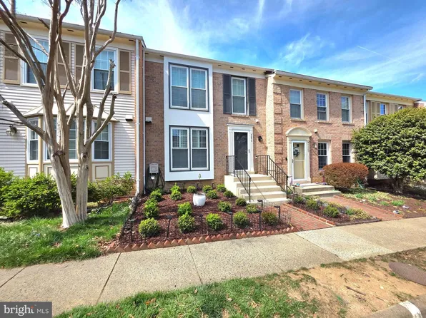 5650 Ridge View Dr, Alexandria, VA 22310