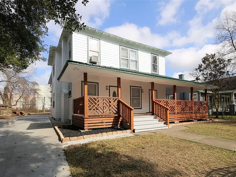 4445 Rusk St #1 — Photo 2