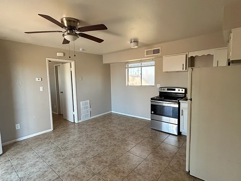 763 E Millett Ave #B — Photo 9