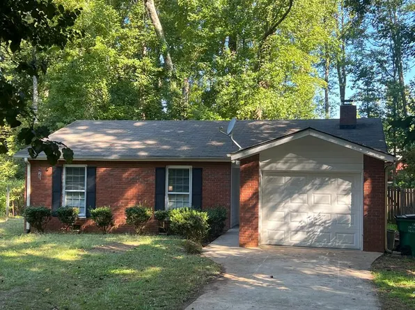 5024 Valley Ct, Oakwood, GA 30566