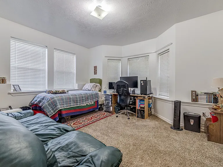 476 N Seven Peaks Blvd #112 — Photo 8