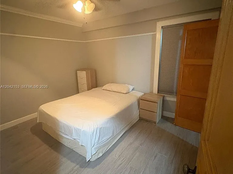 6837 SW 39th Ter — Photo 12