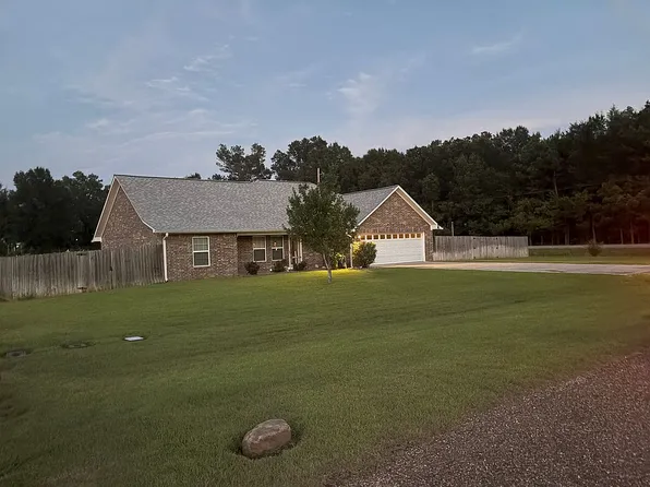 104 Shalie Cv, Ashdown, AR 71822