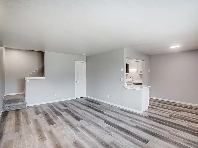 Chardon Place Apartments and Townhomes — Photo 19