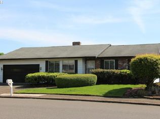 13640 NE Shaver St, Portland, OR 97230