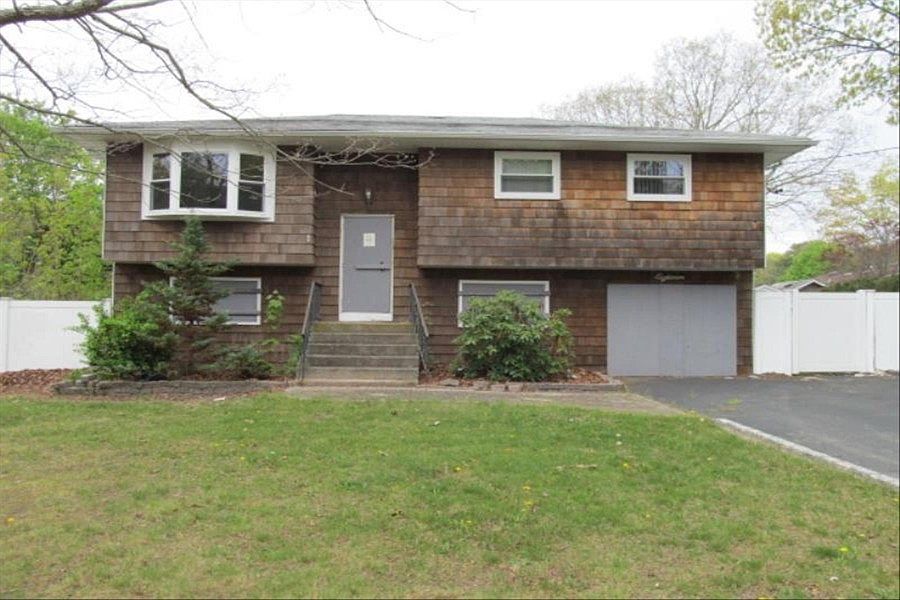 1st image of 18 Burney Blvd