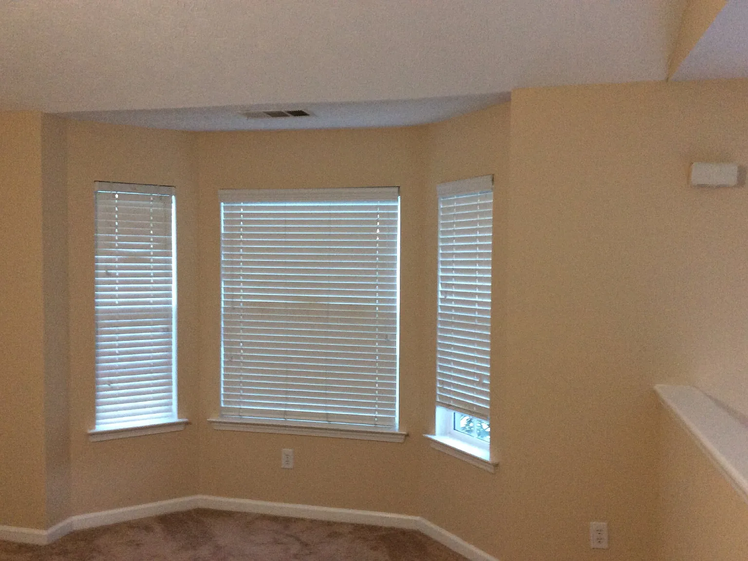 4 bed, 3.0 bath, $1,950 — Photo 1