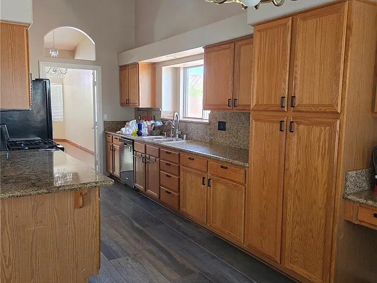 506 Melrose Heights St — Photo 30