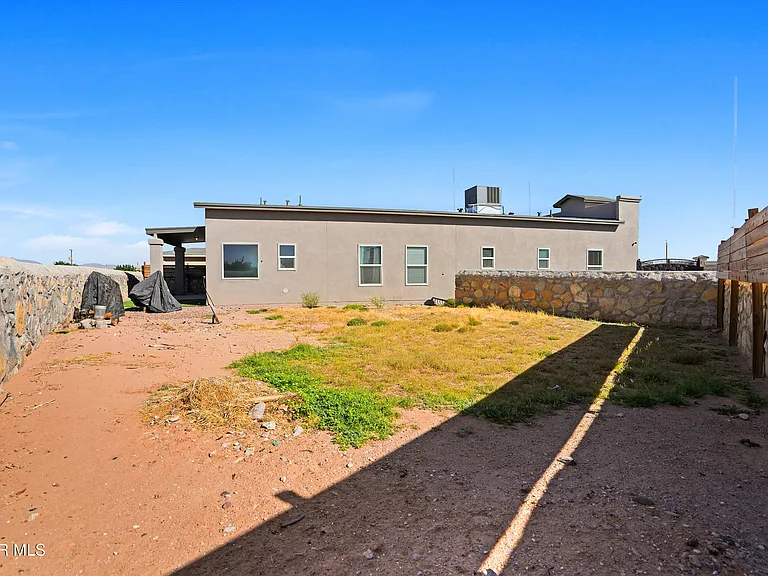12401 Norte Chico Pl — Photo 32