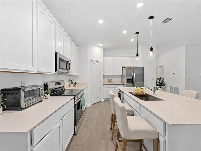 3977 Willowbrook Dr — Photo 4