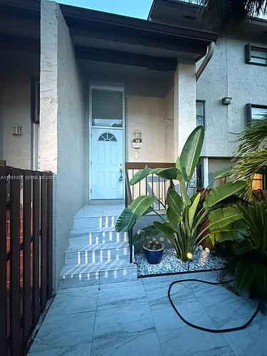 10000 NW 9th Street Cir #11 Photo 1