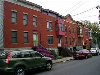 2nd image of 127 Broad St