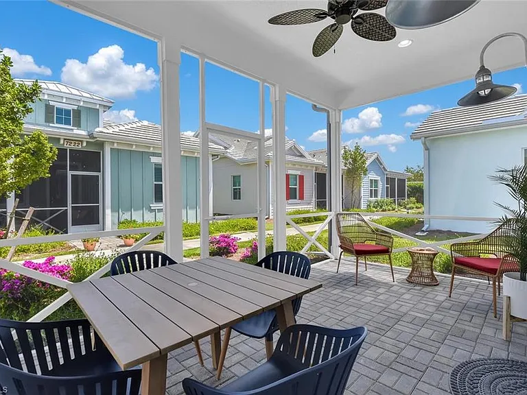 7242 Saona Ct — Photo 19