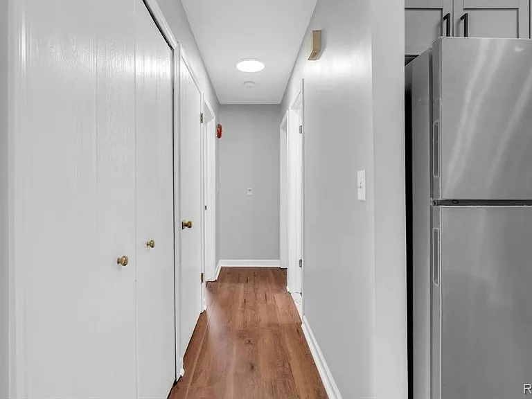 1921 Vine Way Dr #35 — Photo 14