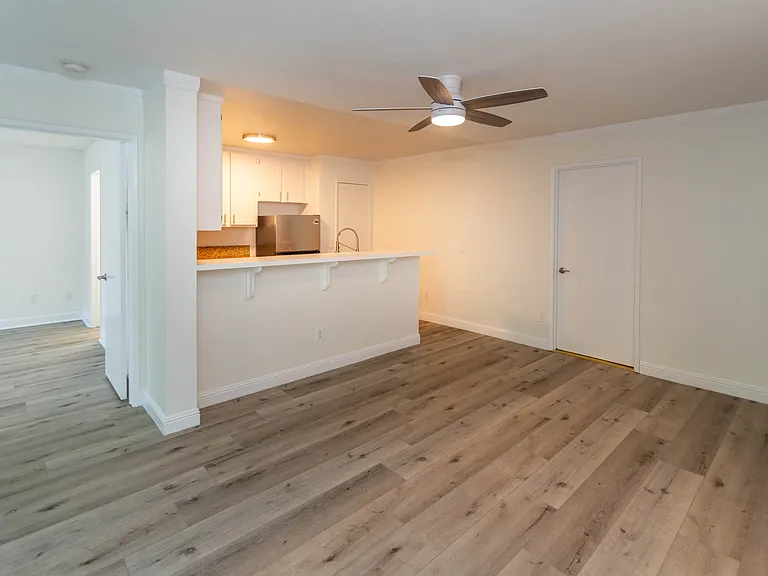 3503 Caminito Sierra #202 — Photo 8