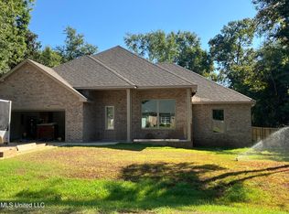 7822 Puna Ct, Diamondhead, MS 39525
