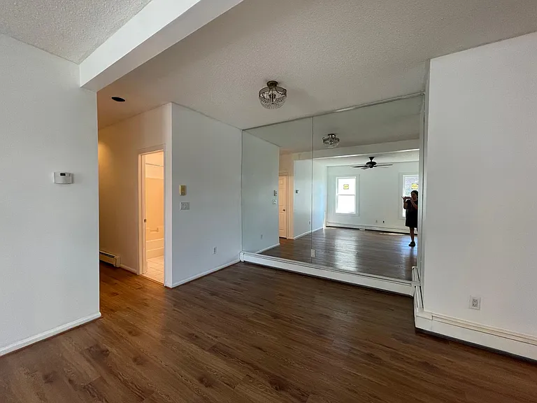 54 Wildey St #4 — Photo 2