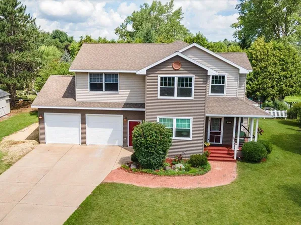 1015 Prairie Cir, Menomonie, WI 54751