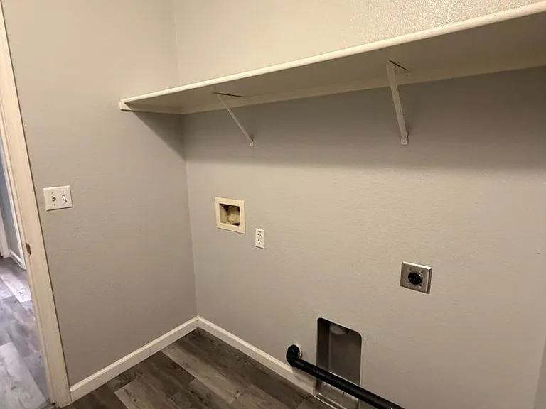 3656 Libby Ln — Photo 10