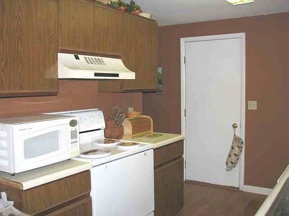 2nd image of 3 Margaret Dr