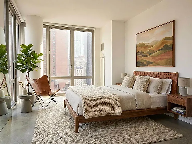 310 W 52nd St #18A — Photo 3