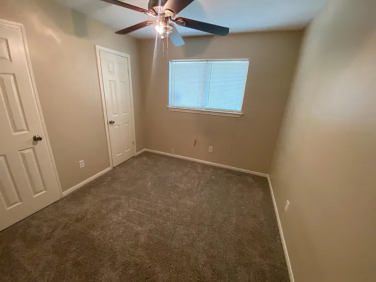 15811 Part Dr — Photo 17