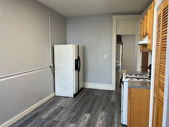4th image of 432 New York Ave APT 6