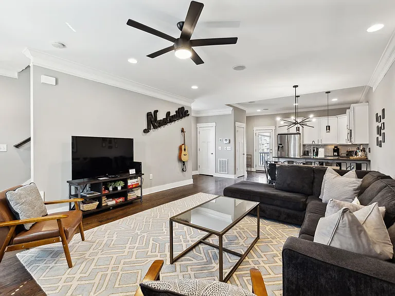 1308 Wedgewood Ave #1 — Photo 4