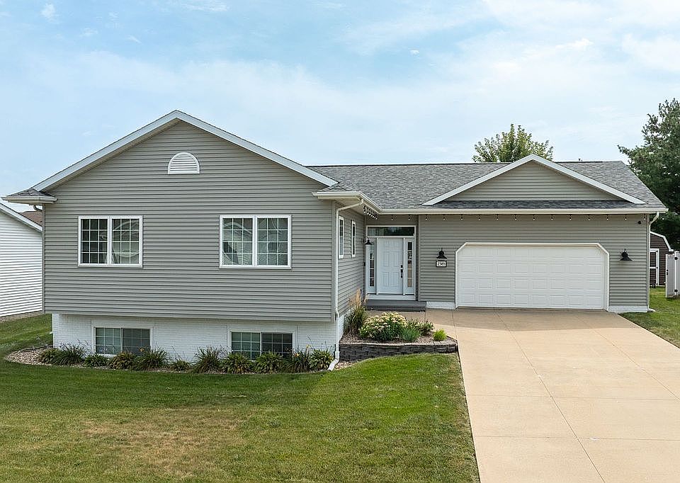 1st image of 2385 Daleview Dr
