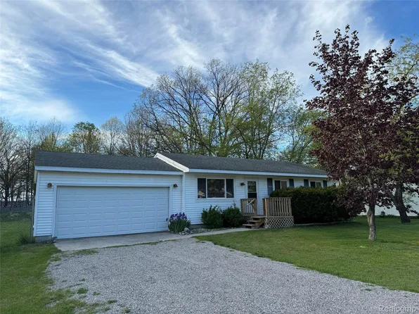 677 Amy Ave, Traverse City, MI 49686