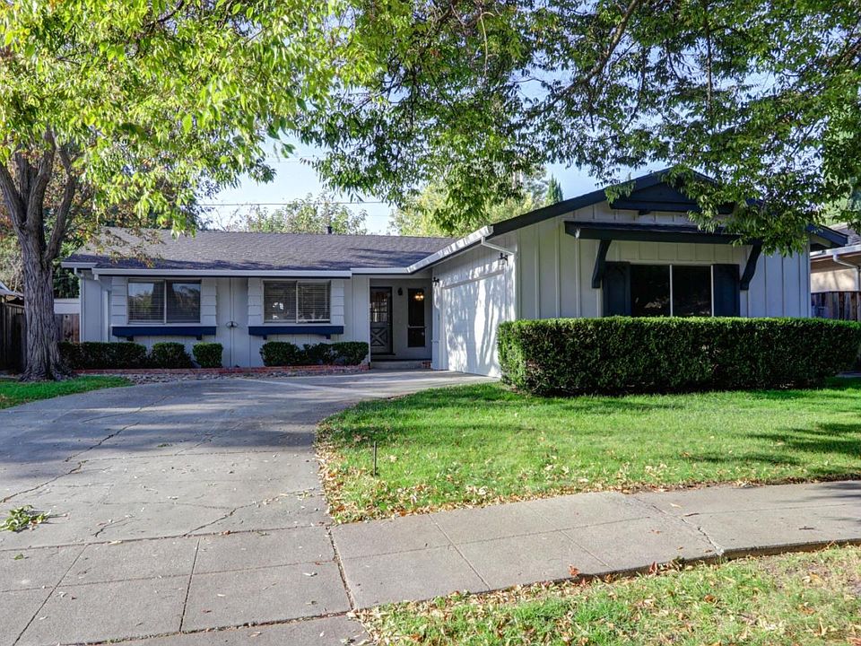 1st image of 856 Ironwood Dr