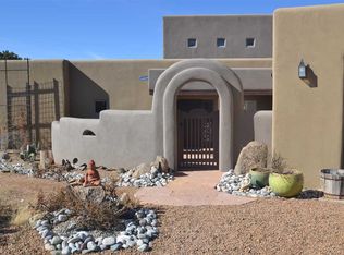131 Vaquero Rd, Santa Fe, NM 87508