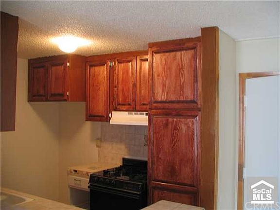 2nd image of 18620 Hatteras St Unit 155