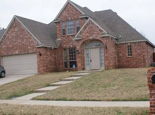 1716 W 8th St, Irving, TX 75060