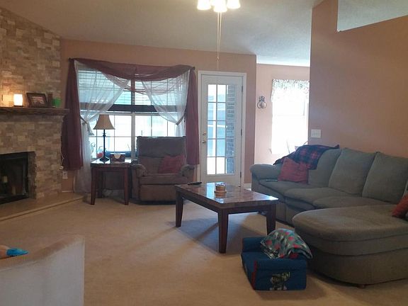 5th image of 2864 Winners Circle Dr