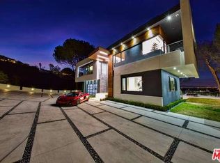 3804 Rhodes Ave, Studio City, CA 91604