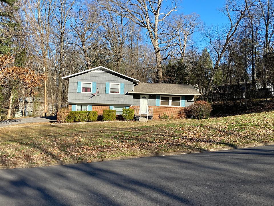 1st image of 320 Elkmont Rd