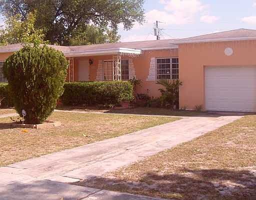 1st image of 420 NW 123rd St